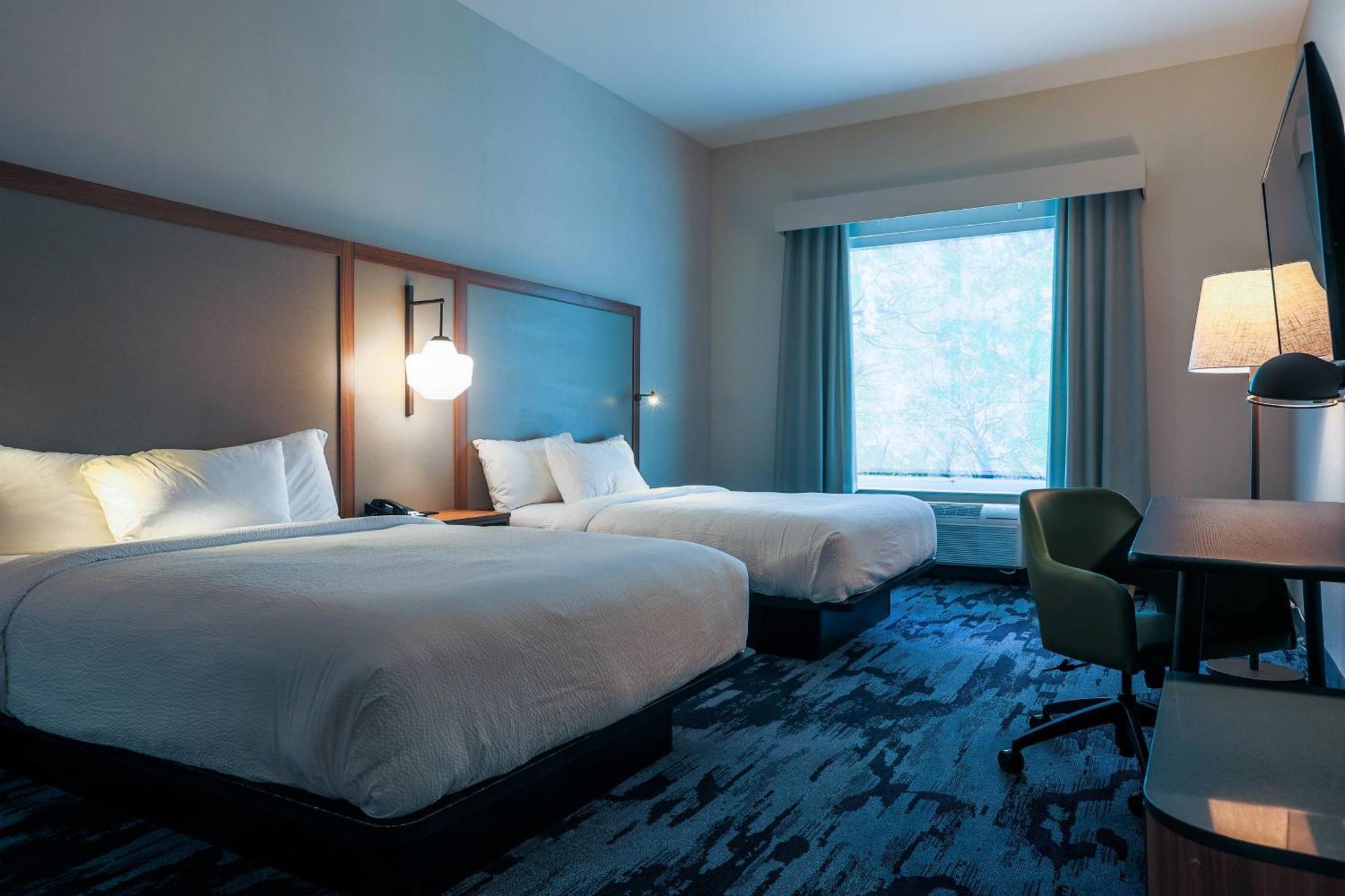 Hotel Fairfield & 2*